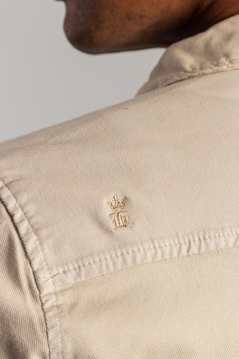 01.01.0125.795-CAMISA-STONE-2-BOLSOS-CAQUI-103