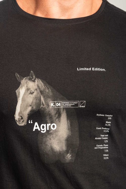Camiseta Malha Estampa Agro Studio - Preto