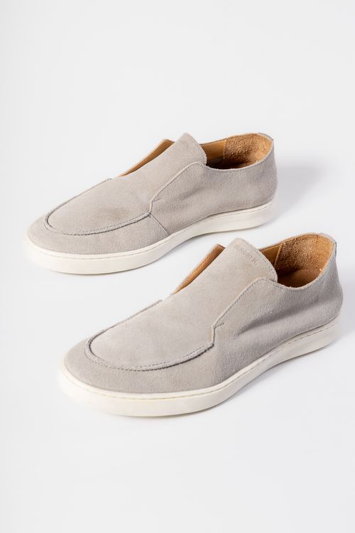 Tênis Camurça Sem Cadarço S26 - Cinza